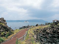 溶岩なぎさ遊歩道